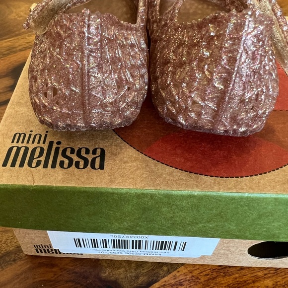 Mini Melissa Toddler Shoes - Picture 4 of 4